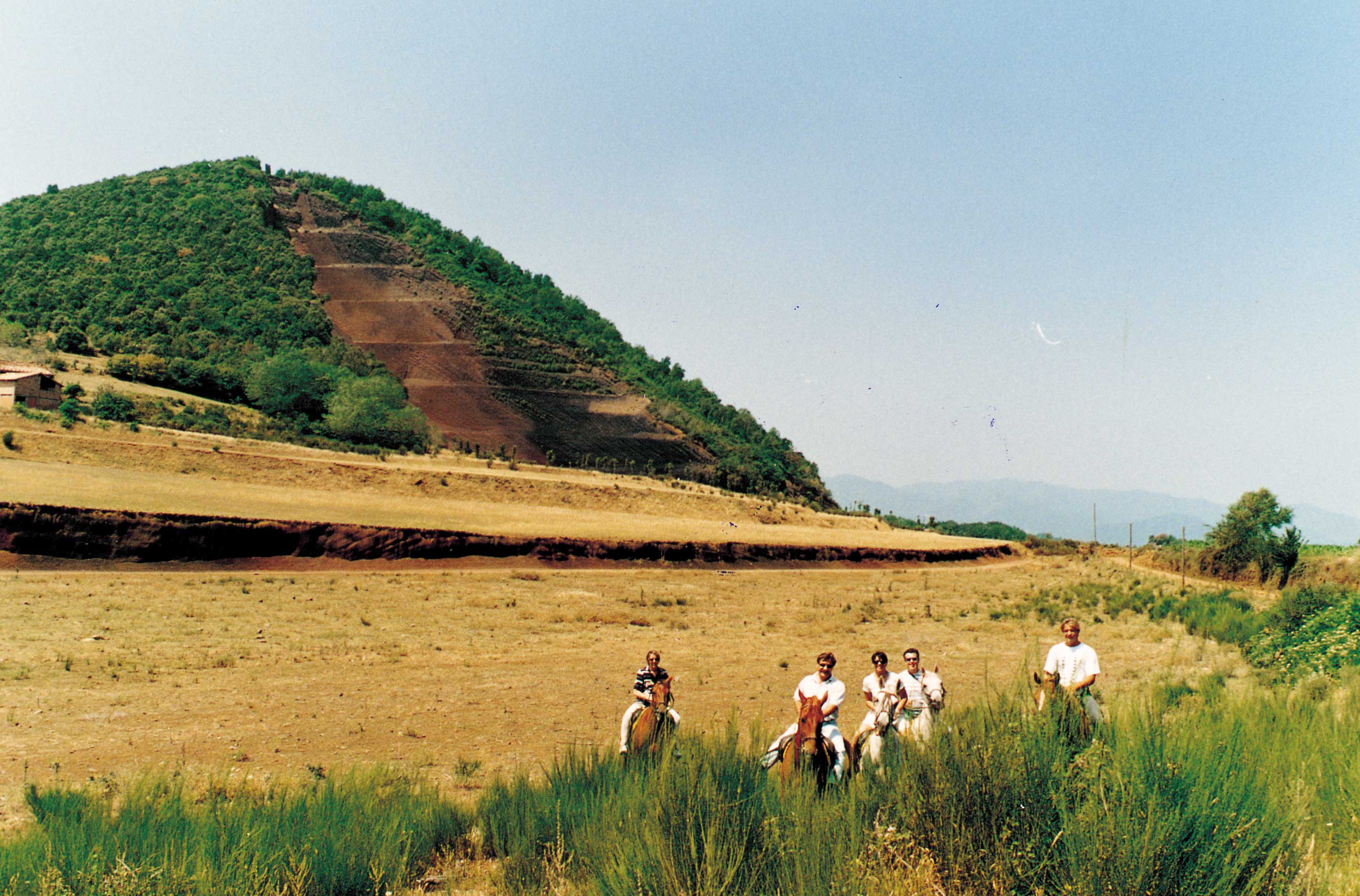 montar a caballo la garrotxa